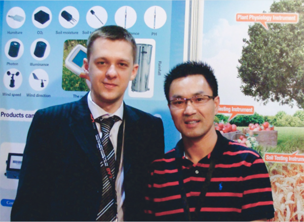 托普云農(nóng)與海外公司高層、技術(shù)研發(fā)人員進(jìn)行交流合作2